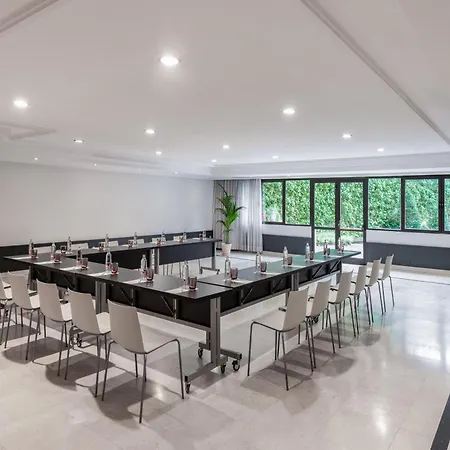Hotel Alameda Aeropuerto, Affiliated By Meliá Madrid