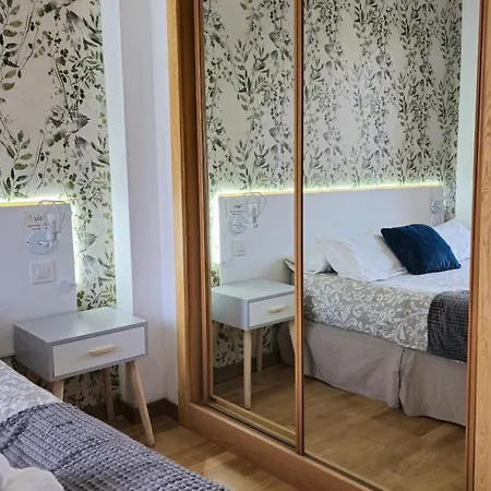 Apartment Cerca Airport, Riyadh Air, Ifema, Eisenhower, Wifi, 4 Personas Madrid