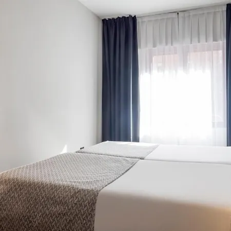 Hotel Ilunion Madryt