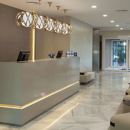 فندق مطار باراخاس Nh