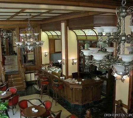Ii Castillas Hotel