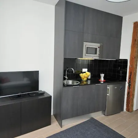 Fuencarral Suites Apartment *