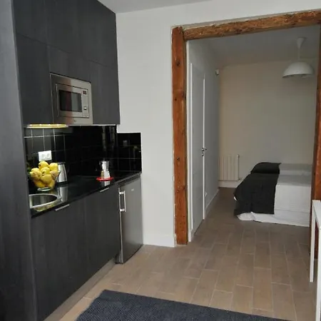 Fuencarral Suites *