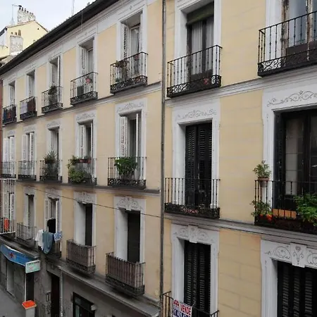 Fuencarral Suites Apartment Madrid