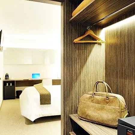 Hellosky Air 4* Madrid