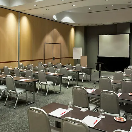 Ilunion Pio Xii Hotel Madryt