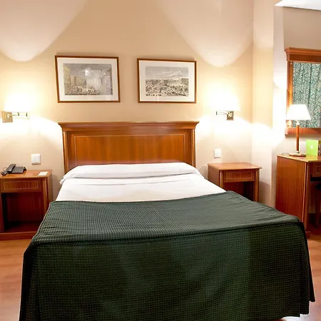 Hotel Room Mate Macarena, Madrid Gran Via 3*