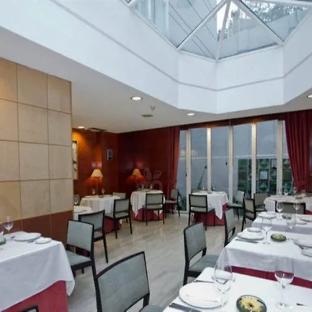 Nh Paseo De La Habana Hotel Madryt
