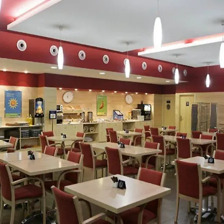 Aeropuerto T1 T2 T3 Hotel 3*