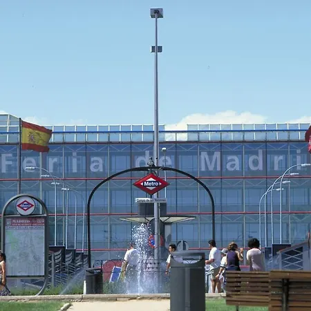 Ibis Aeropuerto Barajas 酒店 马德里