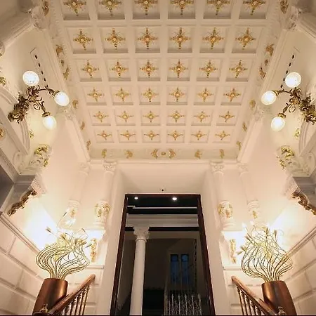 Hotel Petit Palace Lealtad Plaza