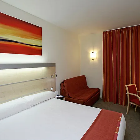 Hotel Aeropuerto T1 T2 T3 3*