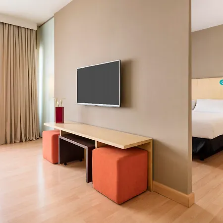 Hotel Ilunion Madryt