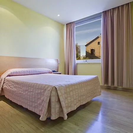 Boutique Urban Genova Apartmanhotel 2*