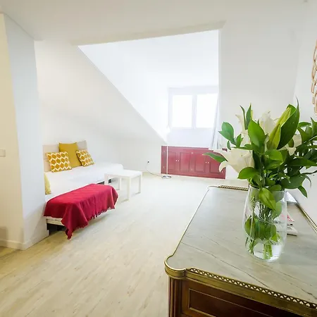 Apartamento To Let Santa Ana Apartment Madrid