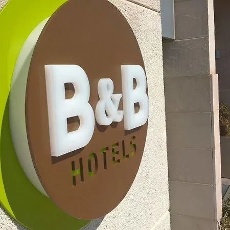 ホテル B＆b アエロプエルト T1 T2 T3 マドリード