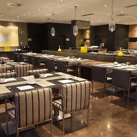 Hotel Ac Feria By Marriott