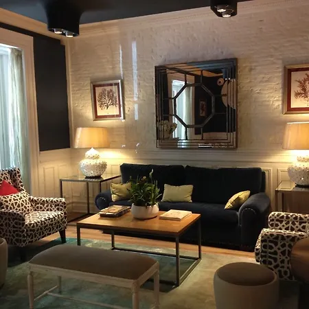 Hotel Petit Palace Lealtad Plaza 4*