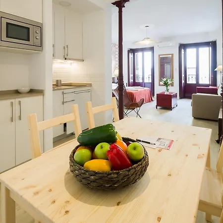 Apartamento To Let Santa Ana Apartment Madrid