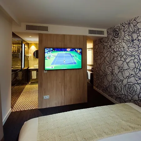 Mirador De Chamartin Hotel