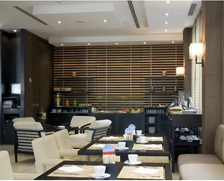 Catalonia El Retiro Hotel