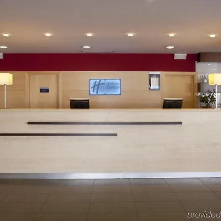 Hotel Aeropuerto T1 T2 T3 3*