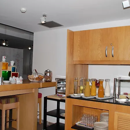 Hotel Eco Alcala Madryt