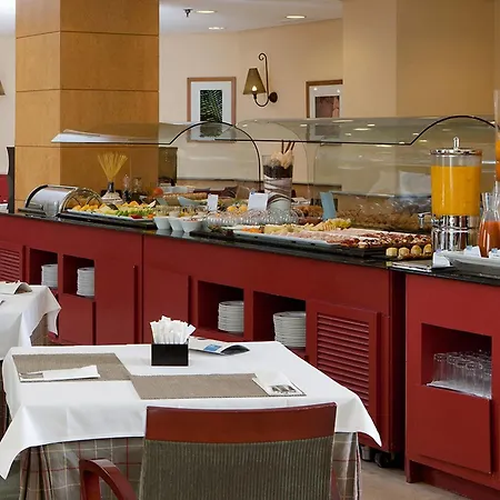 Nh Paseo De La Habana Hotel