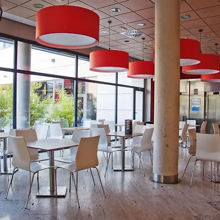 Travelodge Torrelaguna Madrid