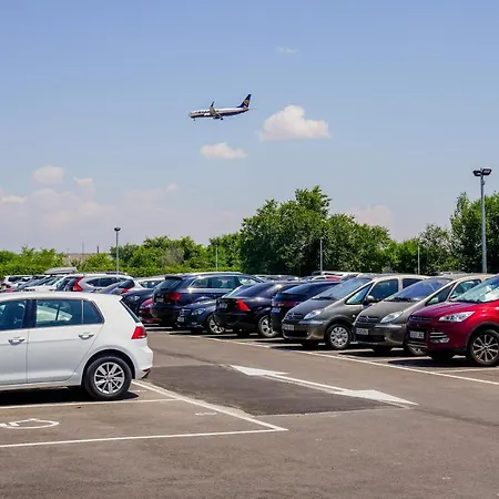 Ap Airport Szálloda