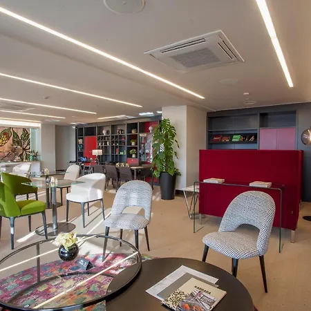 Hotel Puerta America