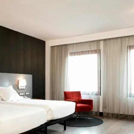 Hotel Ilunion 4*