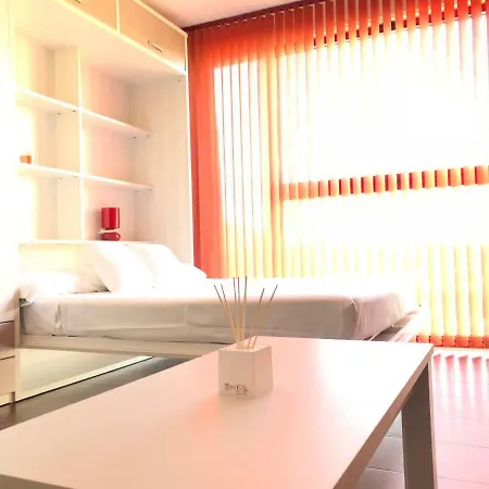 Airport, Ifema, Wanda Apartment *