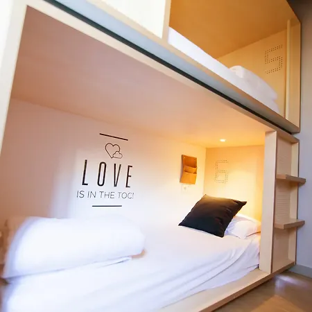 Toc Hostel *