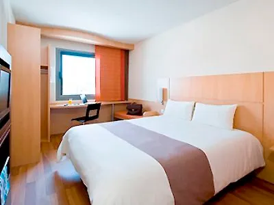 Ibis Aeropuerto Barajas 2*