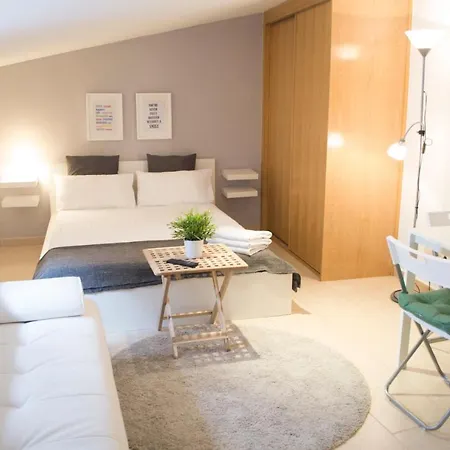 L&h Plaza Mayor Apartment *
