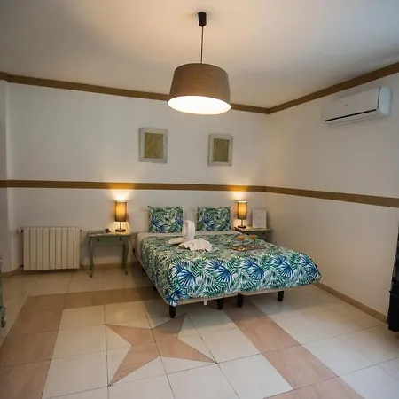 Escala 3*