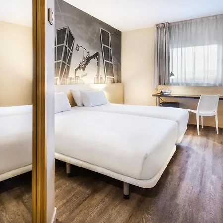 Aeropuerto T1 T2 T3 Hotel 3*