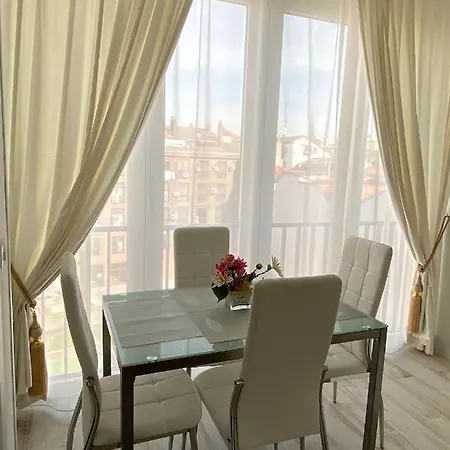 Plaza Apartamento Madri