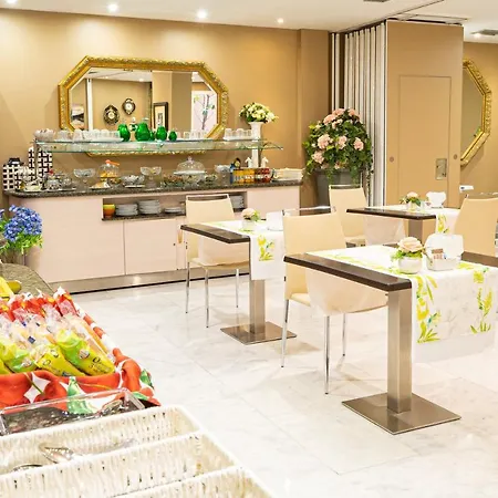 Hotell Sancho 3*