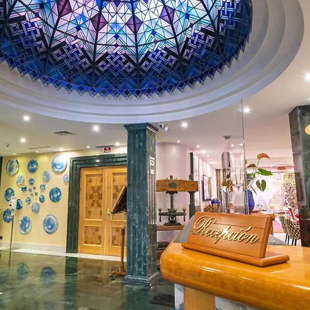 Sancho Hotel