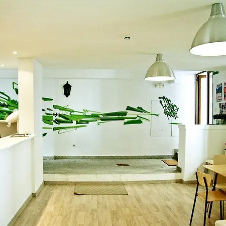 The Living Roof فندق