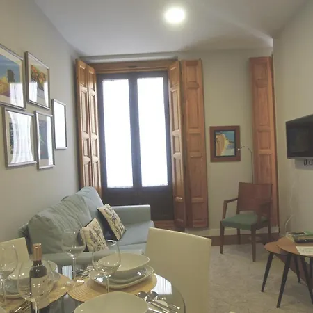 Apartamento Al Lado De Gran Via - Pink *