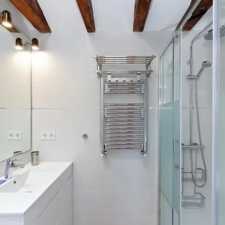 Museo Reina Sofia Center Apartment *