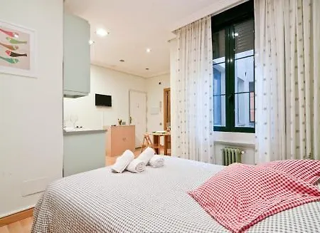 Gran Via Apartment *