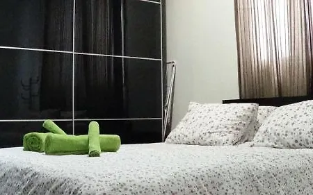 Gran Via Apartment *