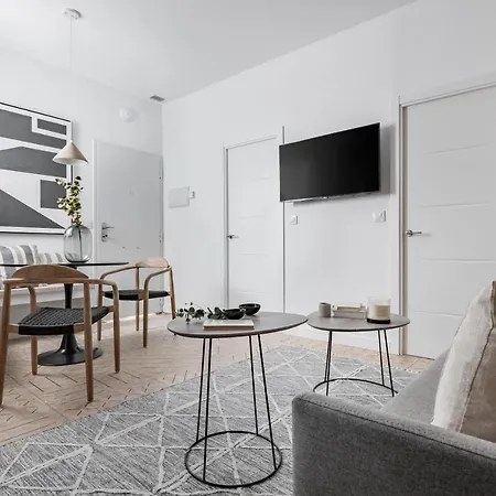Apartment Maderas By Olala Homes *