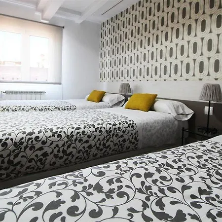 Roisa Hotel 2*