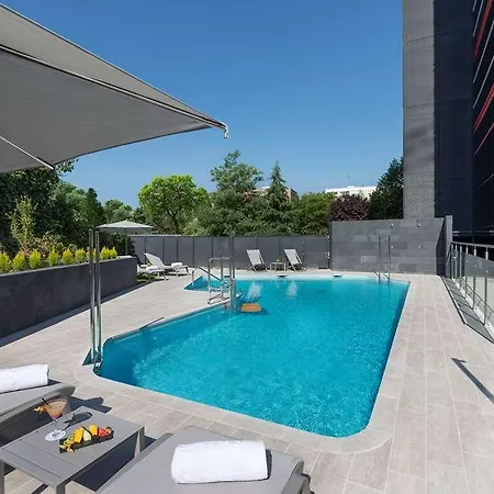 Nh Ribera Del Manzanares Hotel