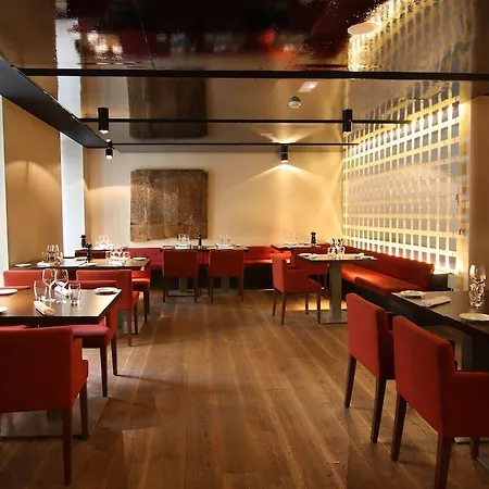 Radisson Blu Hotel, Prado 4*